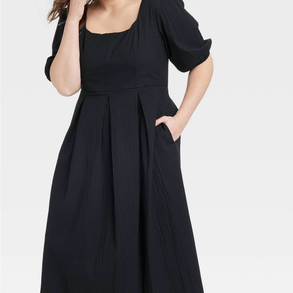Casual, short sleeve, seersucker black dress